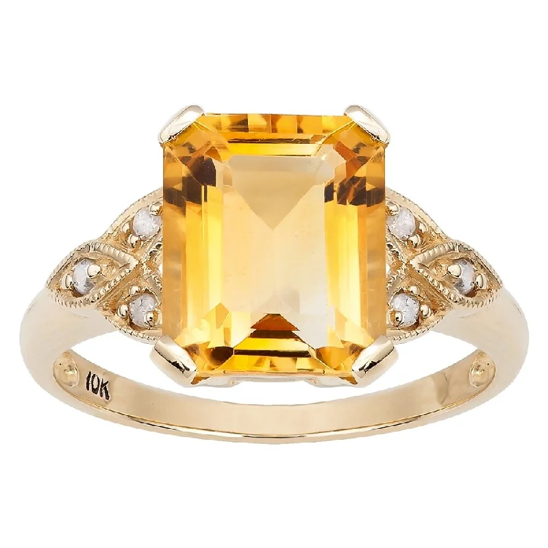 Viducci 10k Yellow Gold Vintage Style Citrine and Diamond Accent Ring