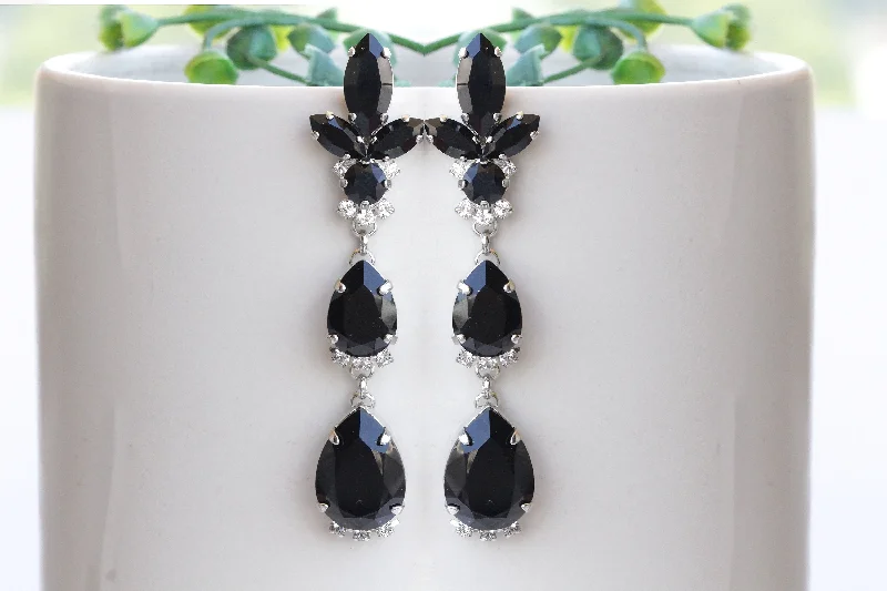 BLACK LONG EARRINGS