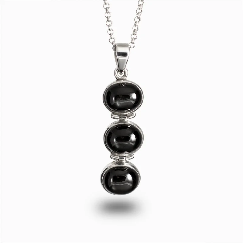 Black Star Diopside Necklace