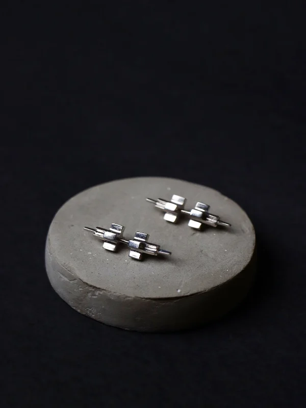 Bisai Barbell Studs in Silver Tone