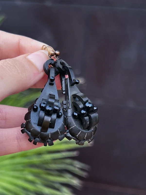 Vulcanite Earrings with Jet Boules