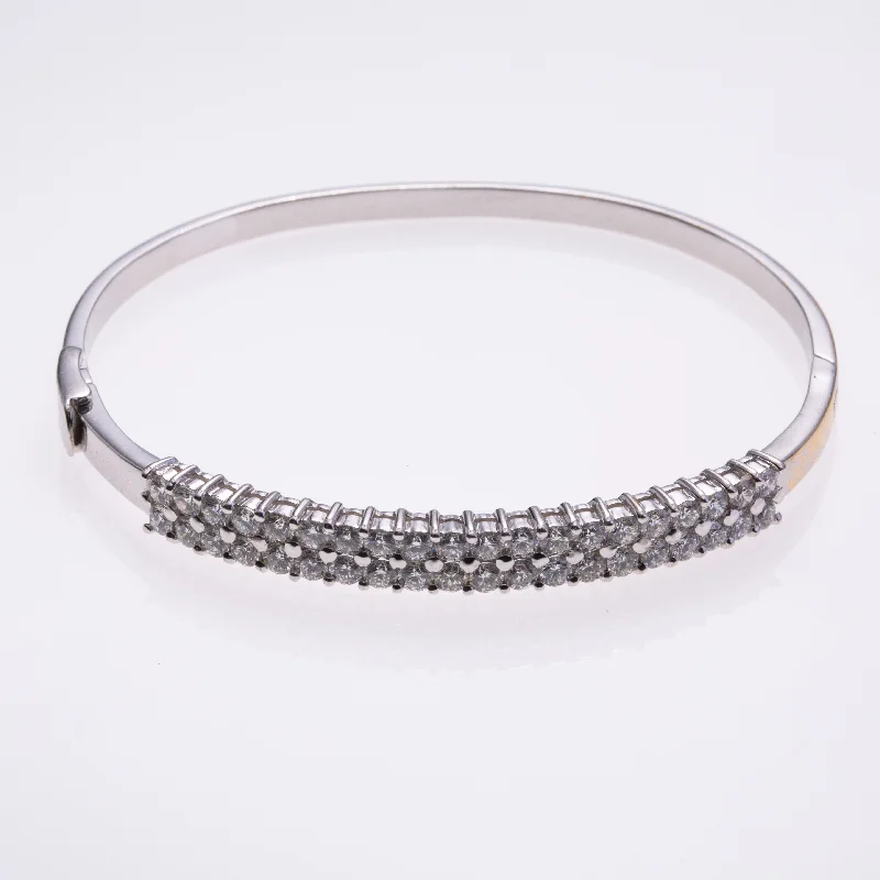 18k White Gold Diamond Bangle Bracelet | 2.00ctw | 6"