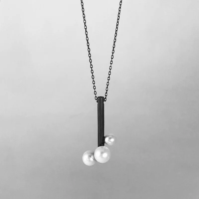 Triple Pearl Necklace