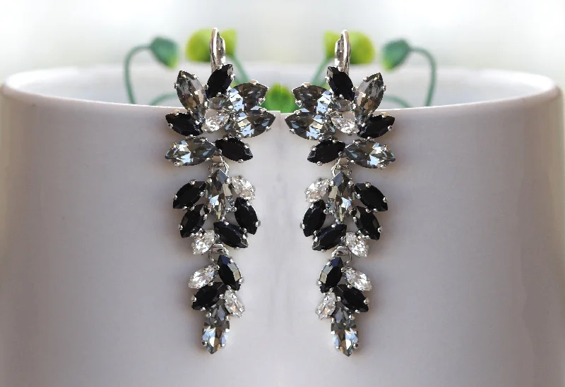 BLACK GRAY EARRINGS