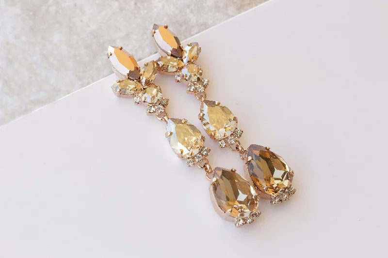 CHAMPAGNE LONG EARRINGS