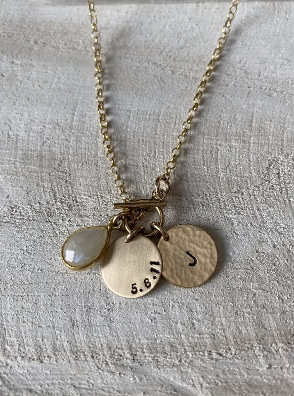 NEW BEGINNINGS | PERSONALIZED QUANTUM NECKLACE